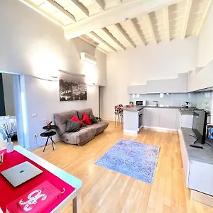 * Esclusivo & Moderno Centro Campo De Fiori * Apartamento